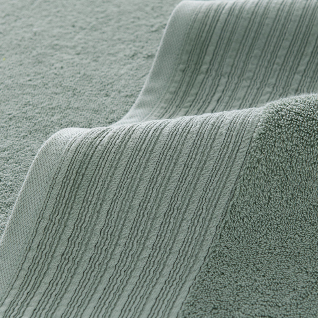 Anatolia Linen Border Bath Towels