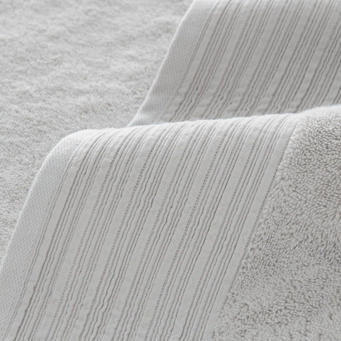 Anatolia Linen Border Bath Towels