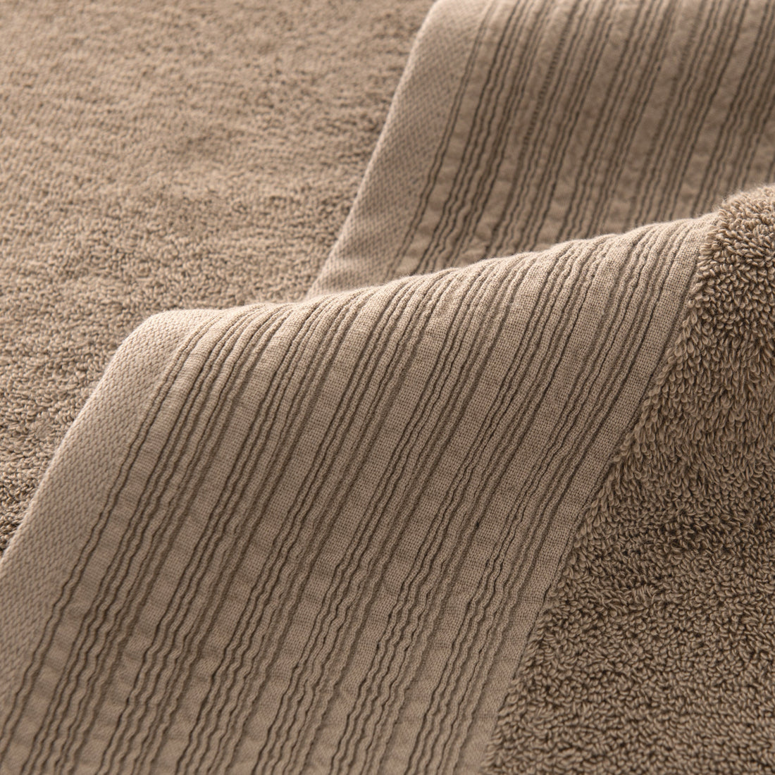 Anatolia Linen Border Bath Towels